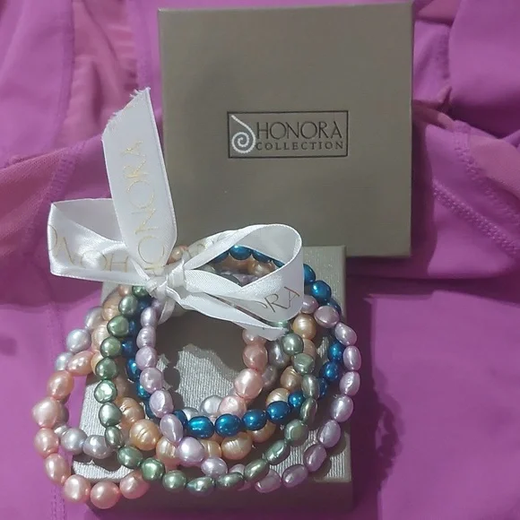 Honora Collection Fresh Pearl Stretchy Bracelets - Picture 1 of 4